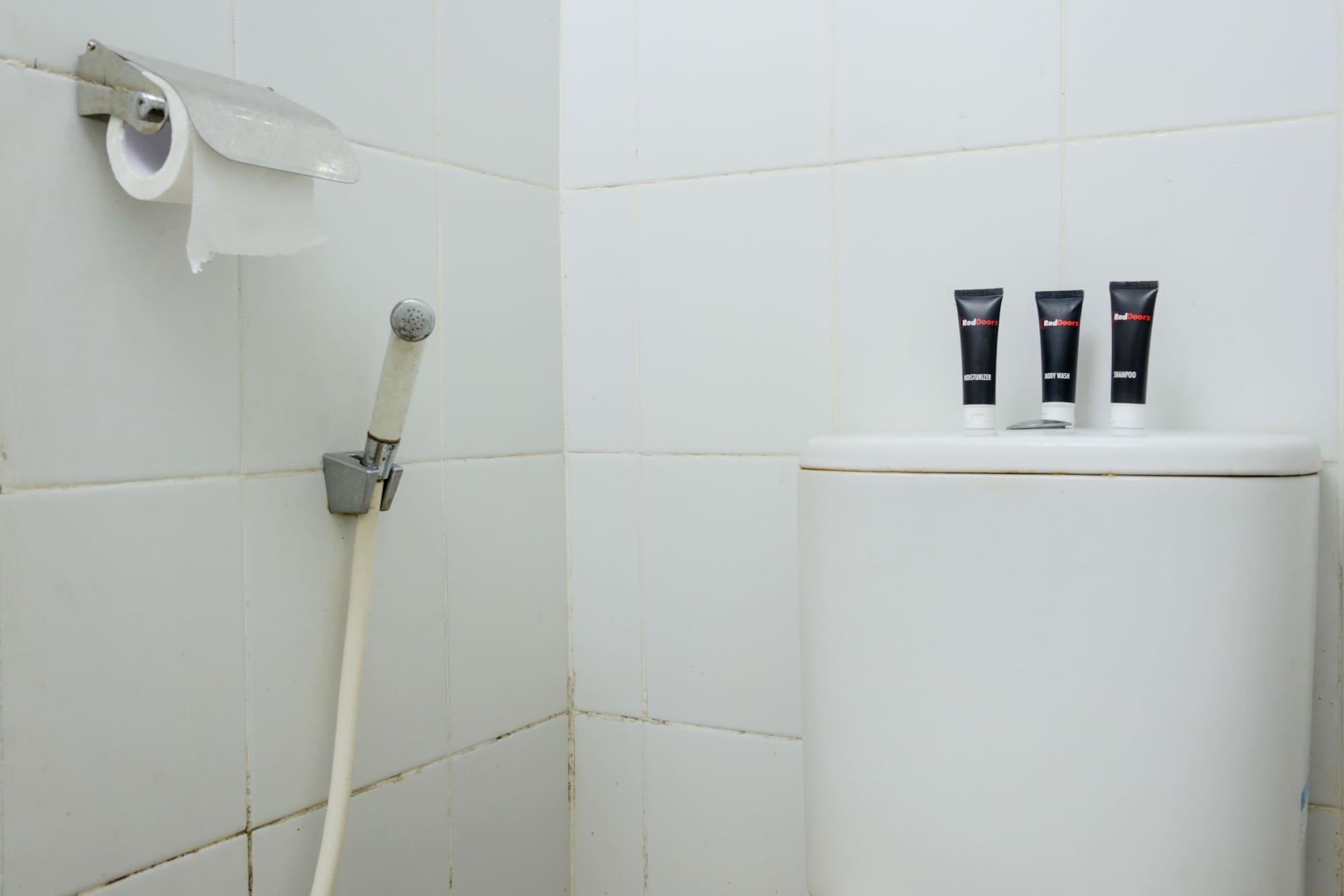 Redliving Apartemen The Suites Metro - Mary Tower E Bandung Esterno foto